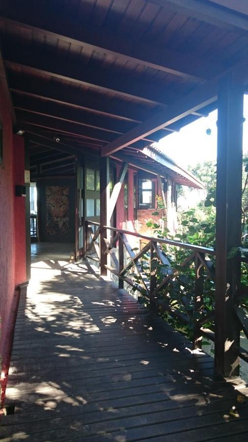 La Roca House Villa Praia do Rosa Bagian luar foto