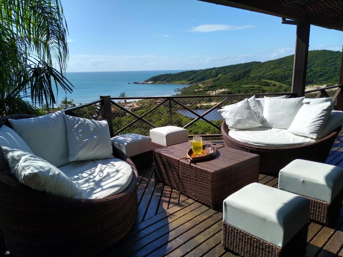 La Roca House Villa Praia do Rosa Bagian luar foto